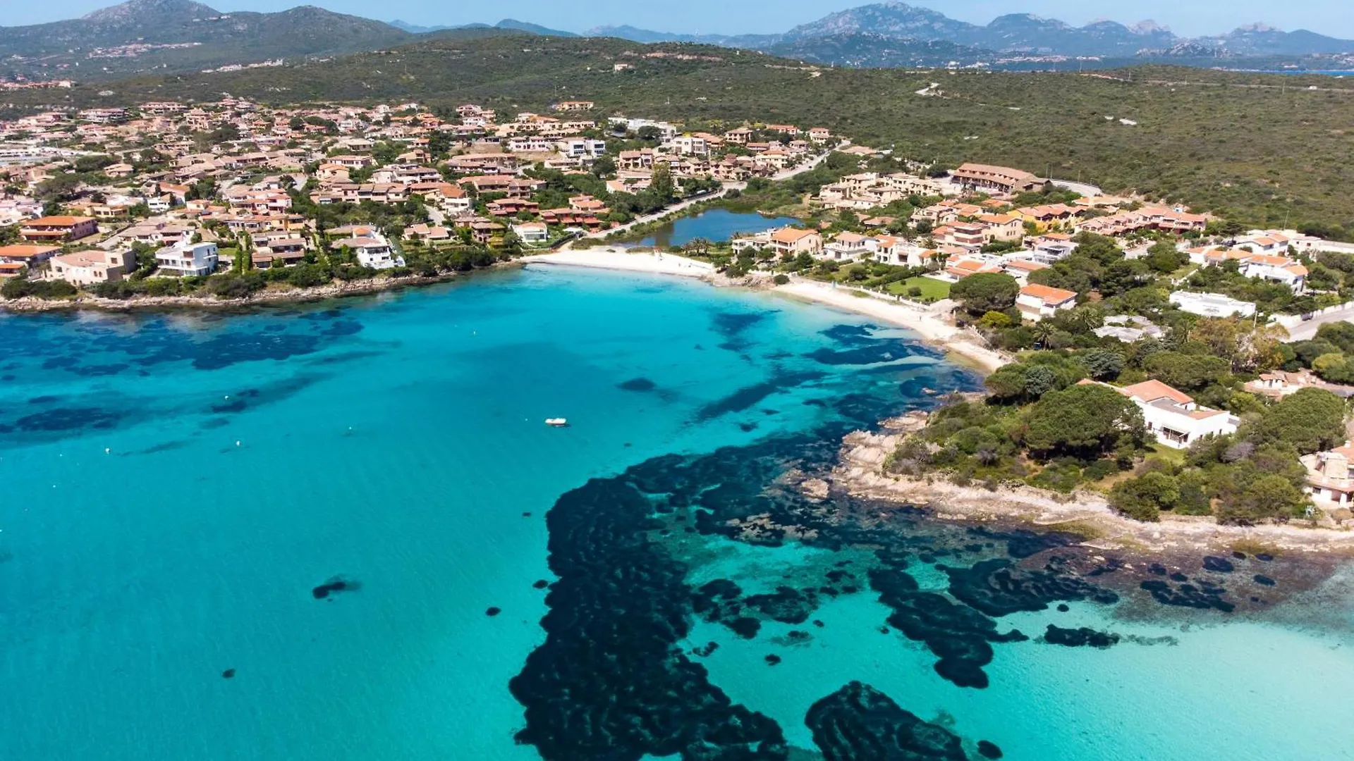 Villa Bianca With A Heated Swimming Pool Golfo Aranci
