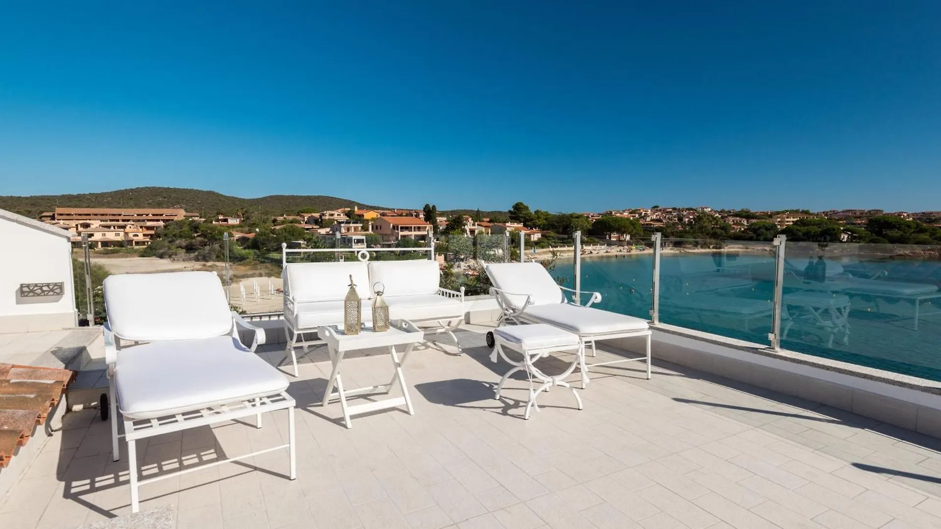 Villa Bianca With A Heated Swimming Pool Golfo Aranci