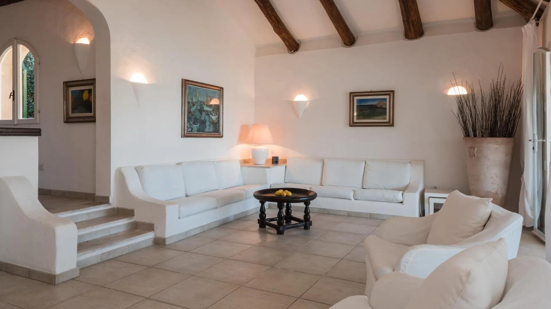 Villa Bianca With A Heated Swimming Pool Golfo Aranci