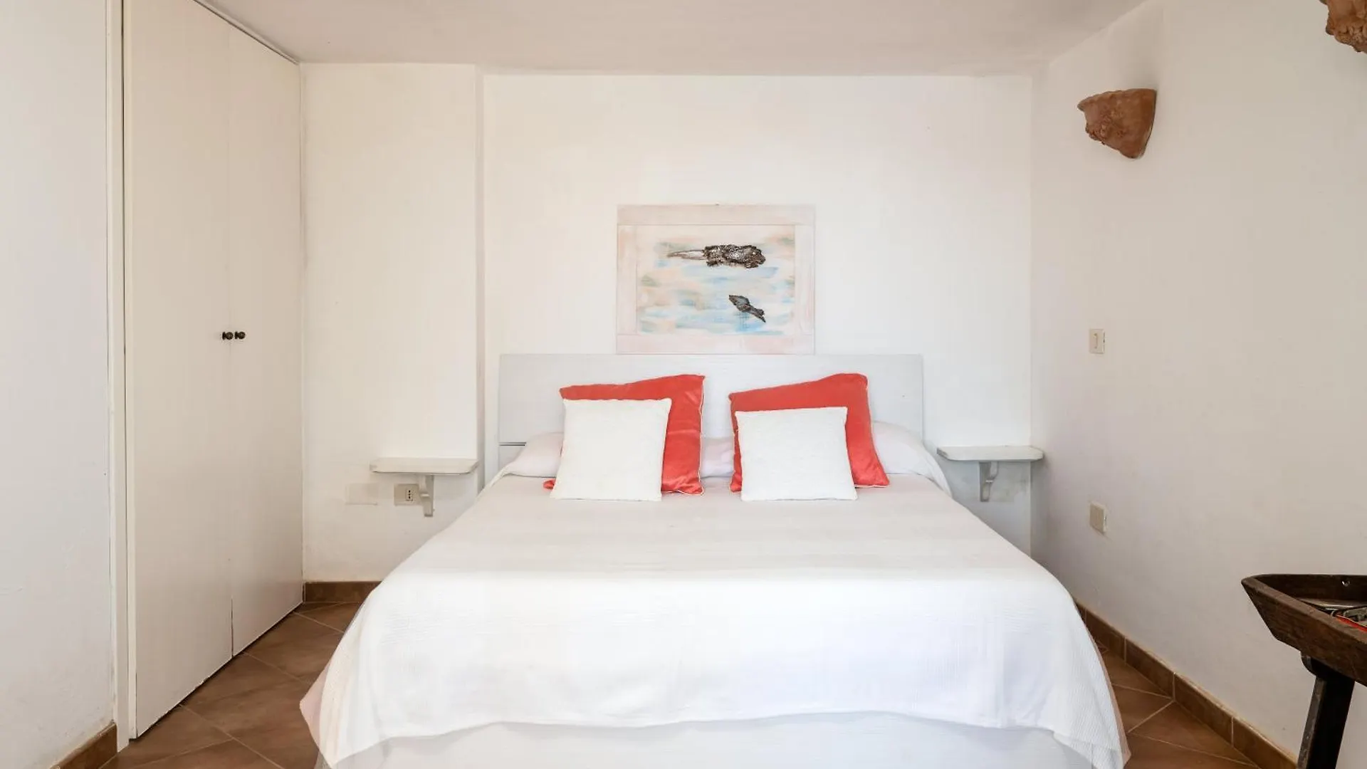 Villa Bianca With A Heated Swimming Pool Golfo Aranci 0*,