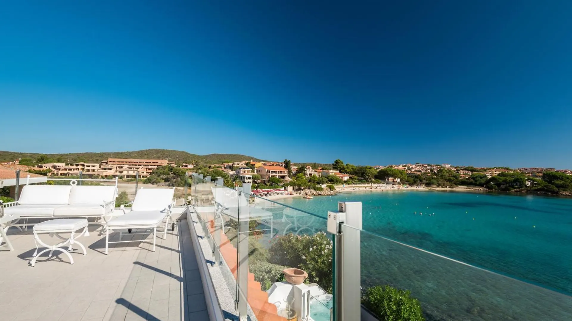 Villa Bianca With A Heated Swimming Pool Golfo Aranci