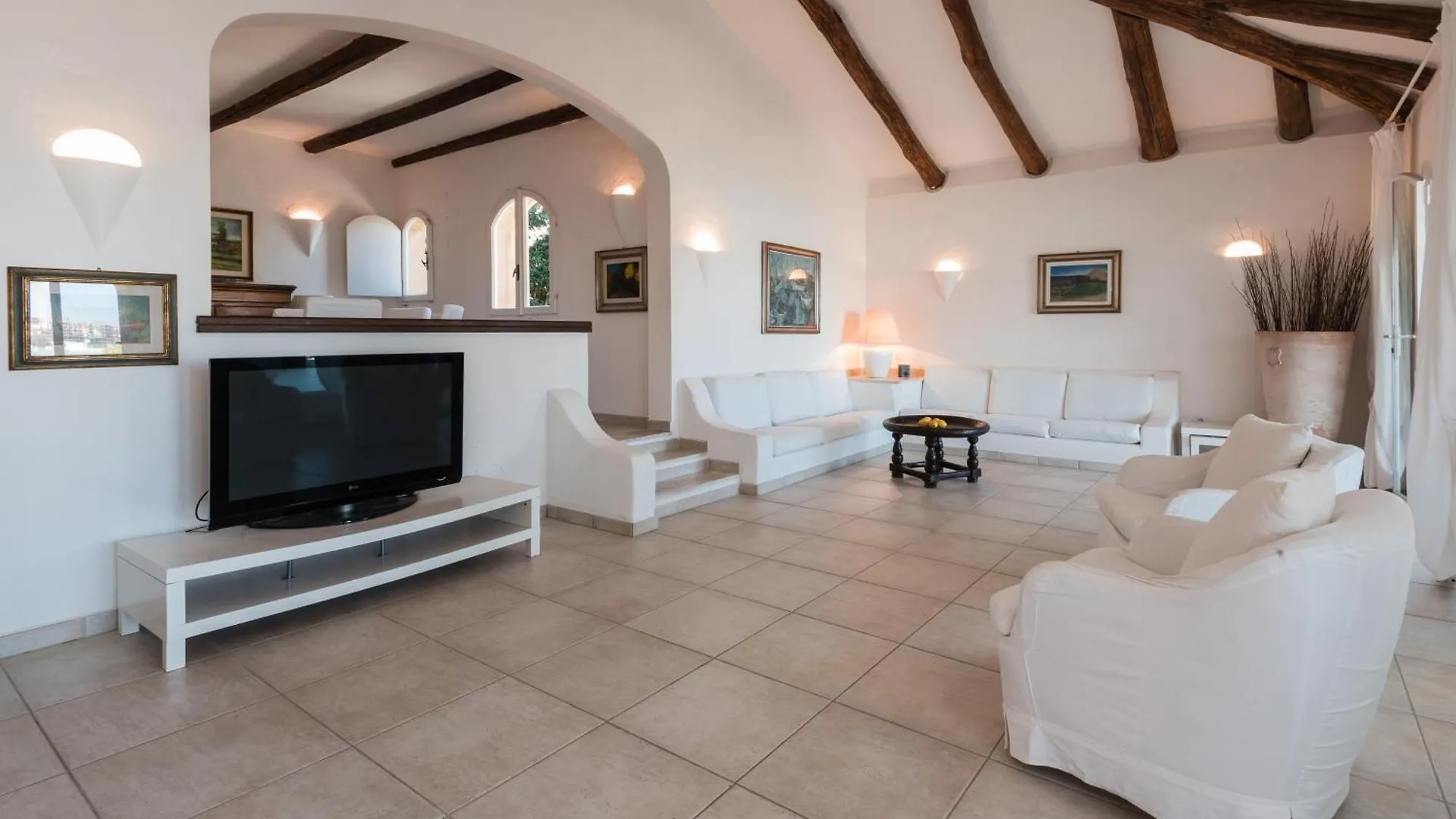 Villa Bianca With A Heated Swimming Pool Golfo Aranci 0*,